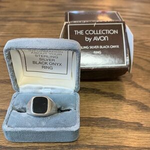 Vintage Avon men’s ring